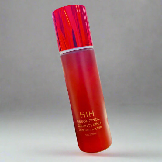 HIH UNIFORM BRIGHTENING ESSENCE WATER