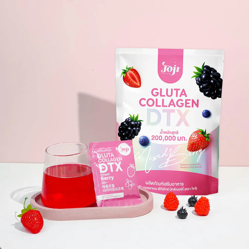 JOJI Secret Young Gluta Collagen DTX mixed with water - Thai beauty drink preparation