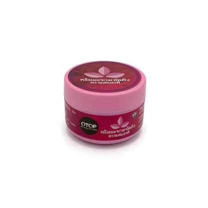 Mae Saengdee Phayao Tamarind Scrub Cream 70g jar packaging Thailand natural brightening facial body scrub with Tamarind Turmeric Aloe Vera